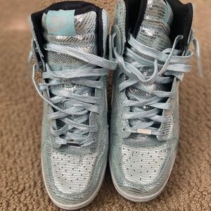 NIKE WEDGE SNEAKER (DUNKS)